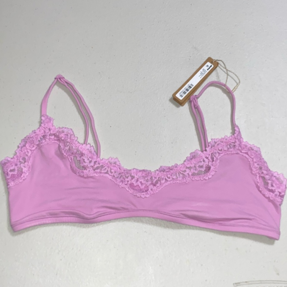 NWT Skims Lace Scoop Bralette in PETAL